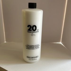 Paul Michelle 20 Vol Cream Developer 6% / 33.8oz